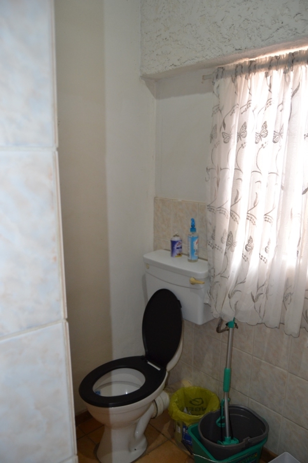 8 Bedroom Property for Sale in Die Rand Northern Cape